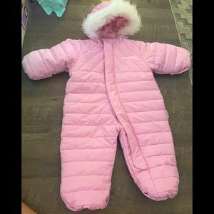 Baby girl snowsuit (6 months)